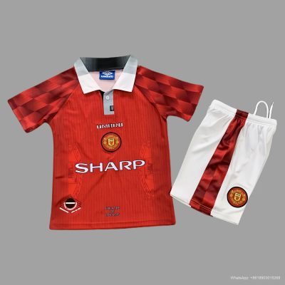 1142/96/98 Manchester United Home kids retro soccer jersey Size 16-28