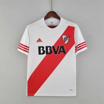 15-16 River Plate home
