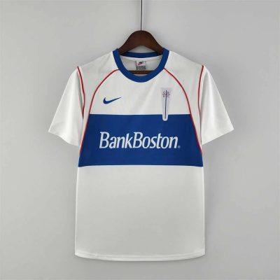 2002 La Católica home