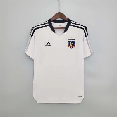 Colo-Colo 13-time champion version home