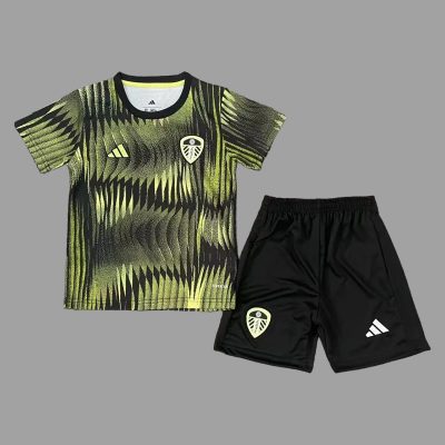 25/26 Leeds United Pre-Match Kids Jersey Size 16-28