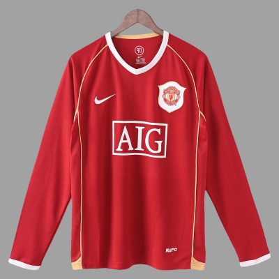 06/07 Manchester United Home Long Sleeve Retro Soccer Jersey